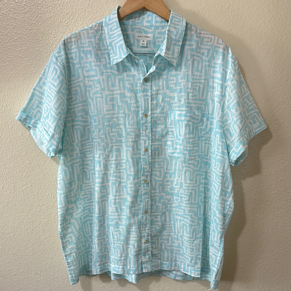 Sun + Stone Blue and White Cotton/Linen Button Down Shirt